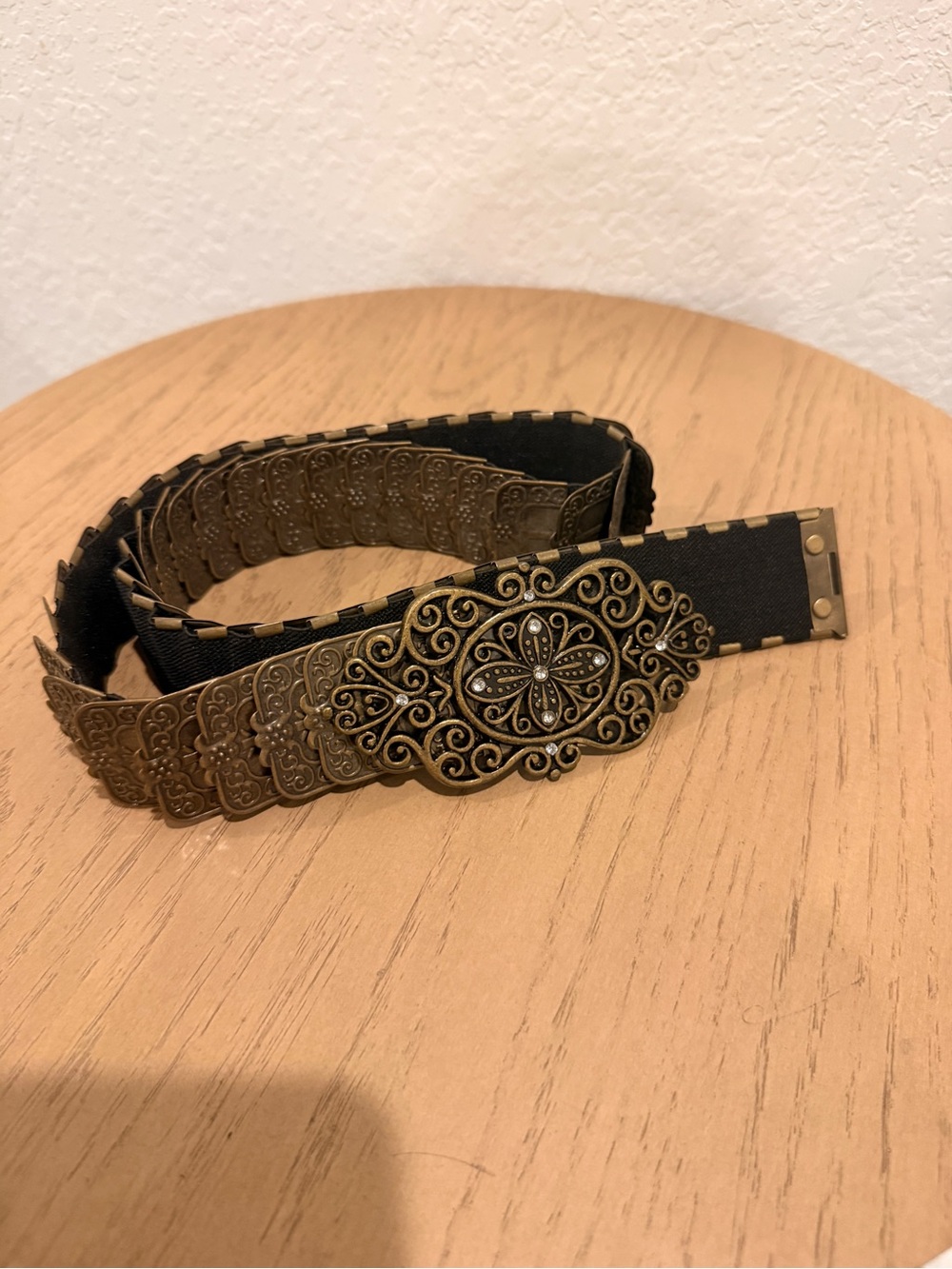 Bohemian Antique Brass Filigree Elastic Waist Belt — Black